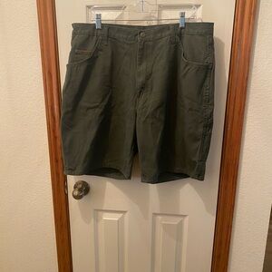 Men’s size 40 green shorts